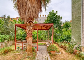 3+1 apartment in Cleopatra beach area