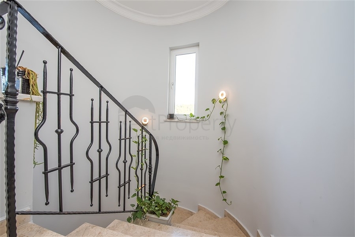 3+1 villa for quiet living and relaxation in Alanya