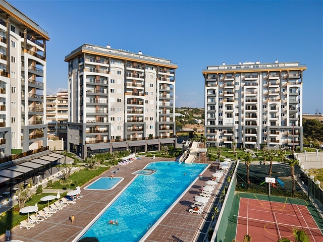 1+1 apartment in one of the best complexes in Avsallar
