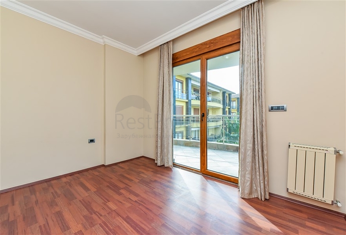 Luxury 2+1 apartment on the first line in the center of Alanya