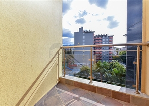 Luxury 2+1 apartment on the first line in the center of Alanya