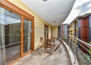 Luxury 2+1 apartment on the first line in the center of Alanya