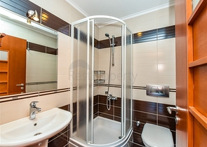 Luxury 2+1 apartment on the first line in the center of Alanya