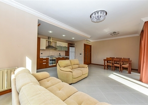 Luxury 2+1 apartment on the first line in the center of Alanya