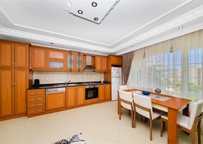 Furnished 2+1 apartment in the center of Alanya