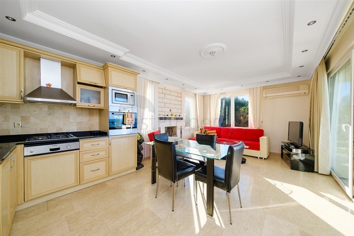 3+1 penthouse with panoramic sea views in Konakli district