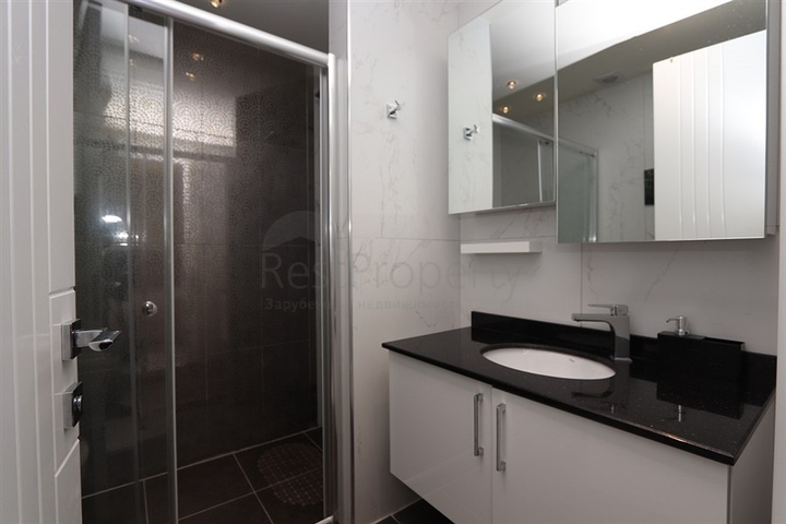 Two-bedroom apartment 300 meters from Cleopatra beach