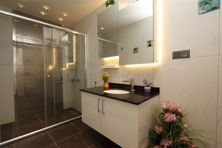 Two-bedroom apartment 300 meters from Cleopatra beach