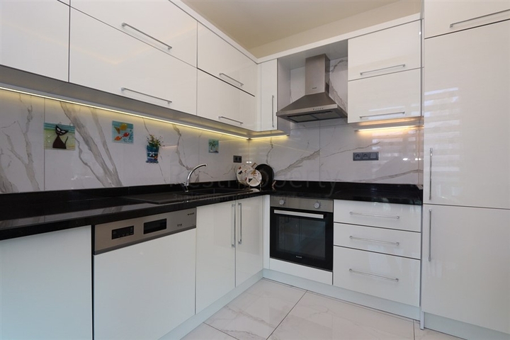 Two-bedroom apartment 300 meters from Cleopatra beach