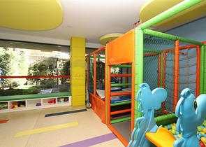 Two-bedroom apartment 300 meters from Cleopatra beach