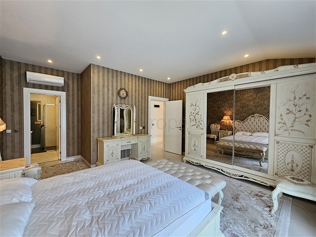 Luxury 3+1 custom-made penthouse