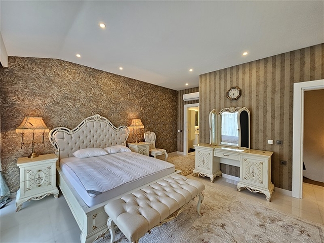 Luxury 3+1 custom-made penthouse