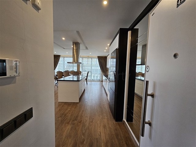 Luxury 3+1 custom-made penthouse