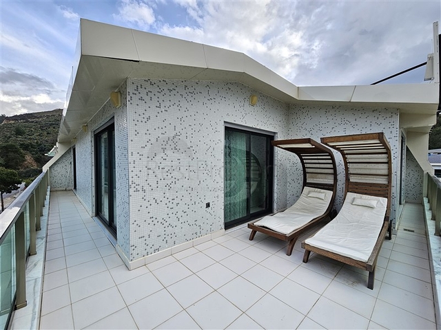 Luxury 3+1 custom-made penthouse