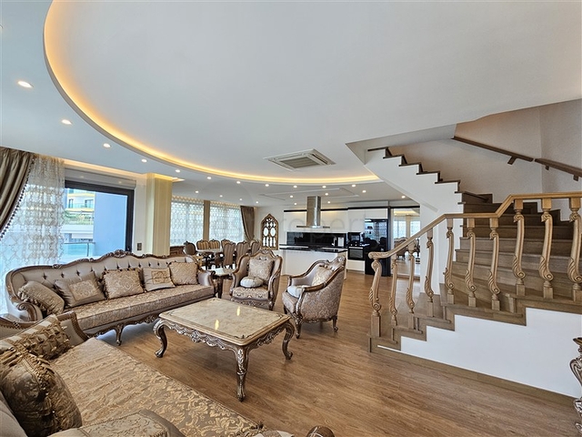 Luxury 3+1 custom-made penthouse