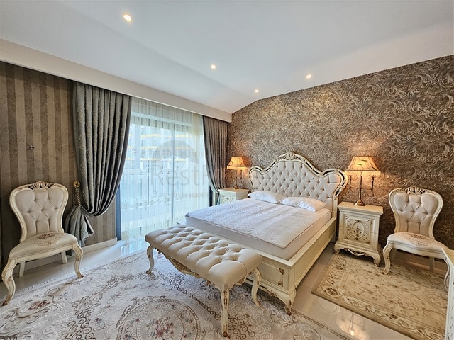 Luxury 3+1 custom-made penthouse