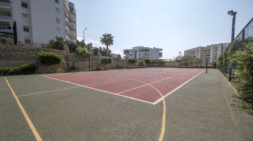 Spacious 1+1 apartment in one of the best residences in the Tosmur area