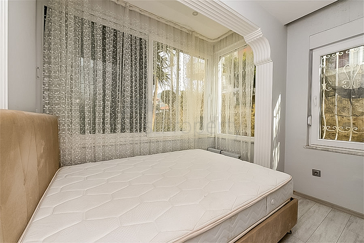 1+1 apartment in the center of Alanya