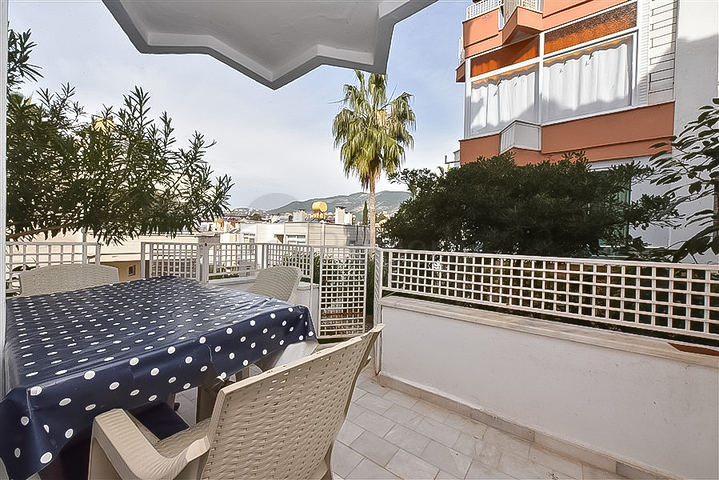 1+1 apartment in the center of Alanya