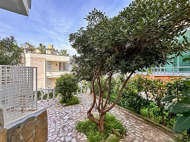 1+1 apartment in the center of Alanya