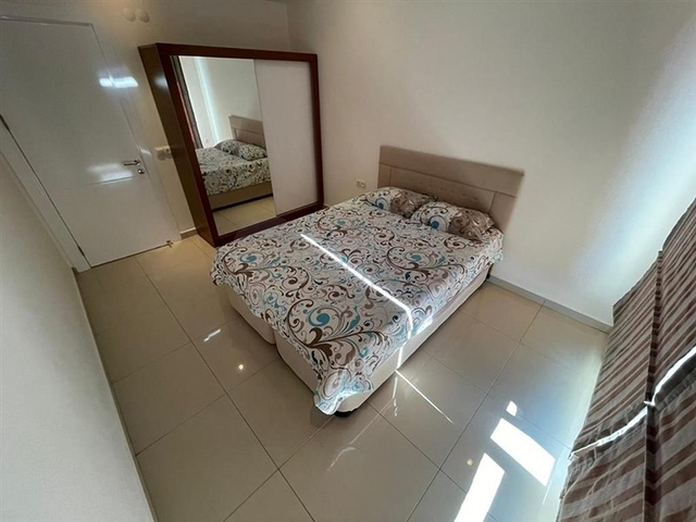 One-bedroom apartment with a beautiful view of the infrastructure