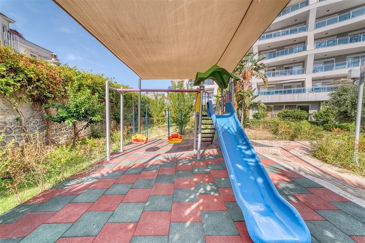 One-bedroom apartment with a beautiful view of the infrastructure