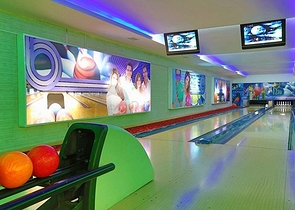 One-bedroom apartment with a beautiful view of the infrastructure