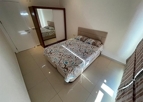 One-bedroom apartment with a beautiful view of the infrastructure