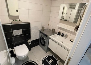 One-bedroom apartment with a beautiful view of the infrastructure