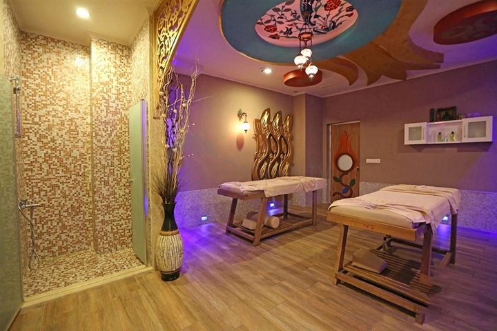 Spacious 1+1 apartment in the central area of Alanya