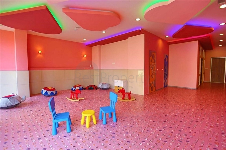 Spacious 1+1 apartment in the central area of Alanya