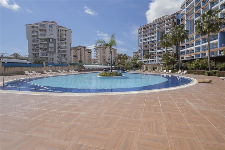 Spacious 1+1 apartment in the central area of Alanya