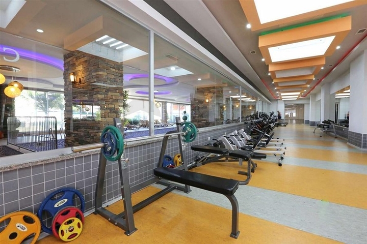 Spacious 1+1 apartment in the central area of Alanya