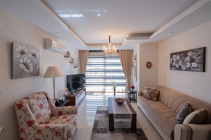 Spacious 1+1 apartment in the central area of Alanya