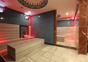 Spacious 1+1 apartment in the central area of Alanya