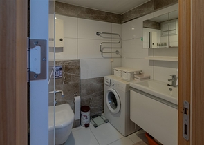 Spacious 1+1 apartment in the central area of Alanya