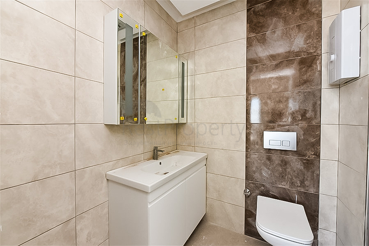 One-bedroom apartment in a new complex