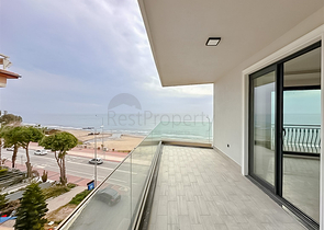 One bedroom apartment in the center of Alanya with panoramic sea views