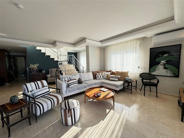 Spacious 3+1 penthouse with panoramic sea views