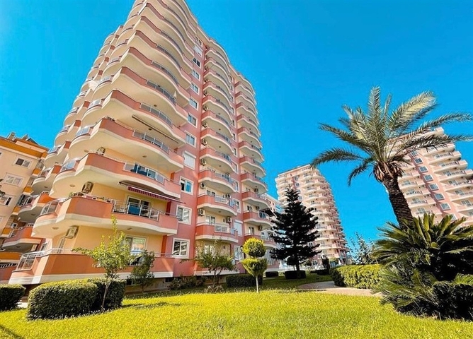 Spacious 3+1 penthouse with panoramic sea views