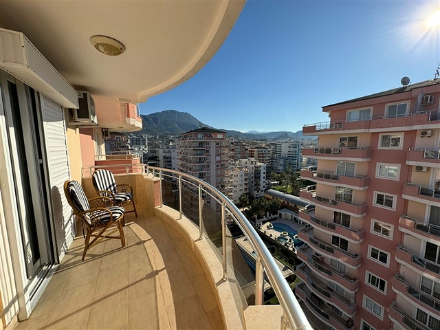 Spacious 3+1 penthouse with panoramic sea views