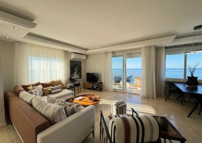 Spacious 3+1 penthouse with panoramic sea views