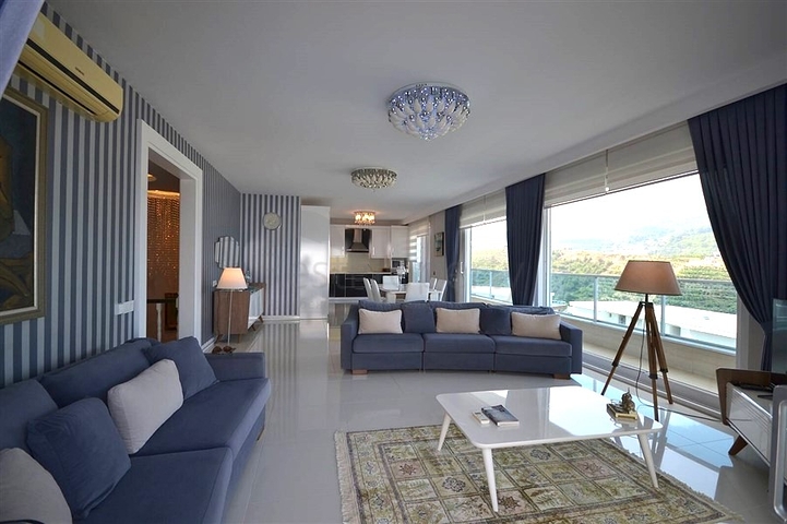 Furnished 3+1 villa in Kargicak area