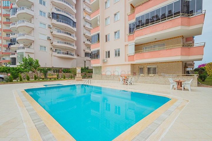 4+2 penthouse on the first coastline