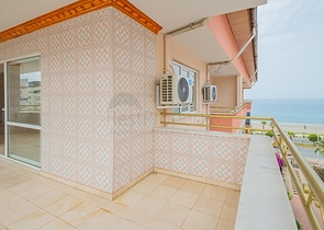 4+2 penthouse on the first coastline