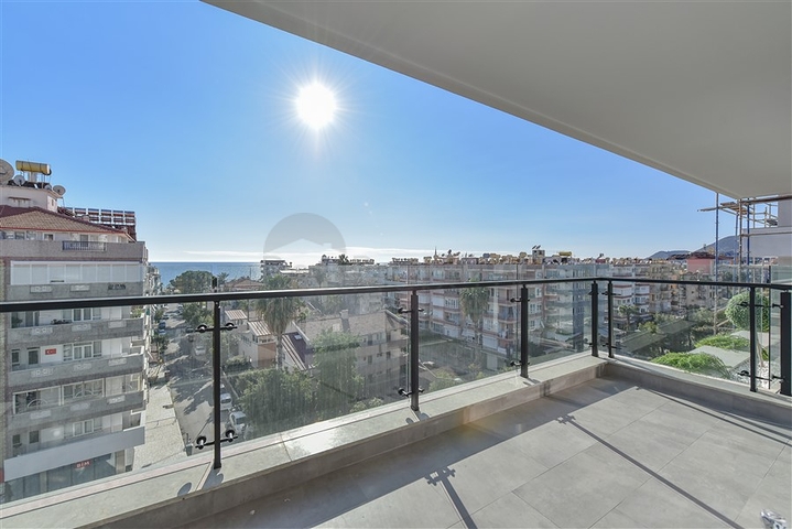 1+1 apartment 200 meters from Cleopatra beach with sea view