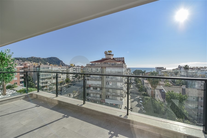 1+1 apartment 200 meters from Cleopatra beach with sea view