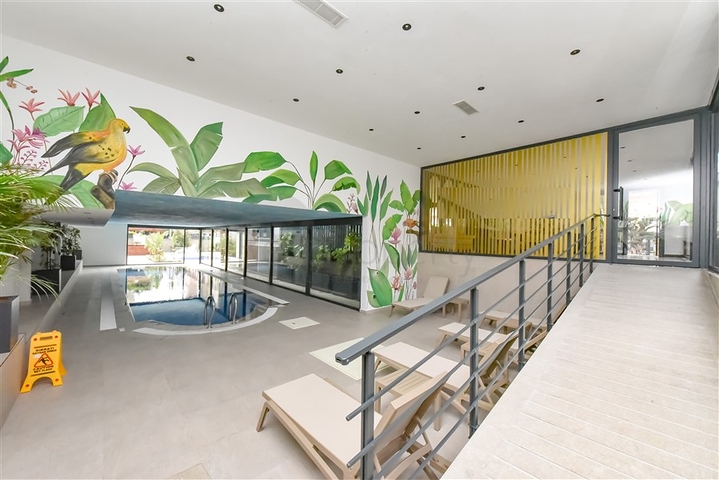 2+1 penthouse in a new complex just 400 m from the sea in the center of Alanya 