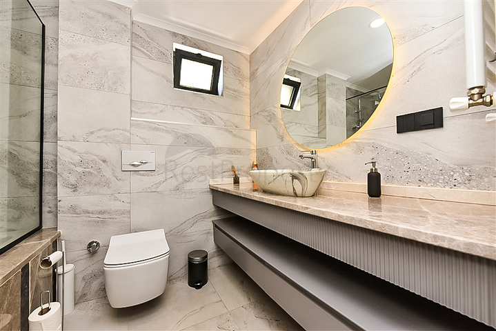 Private 4+1 villa in an elite gated community