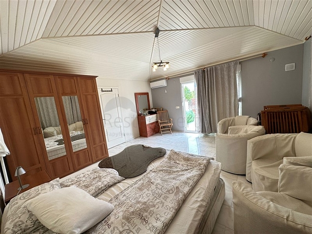 4+1 riverfront penthouse in Kestel district